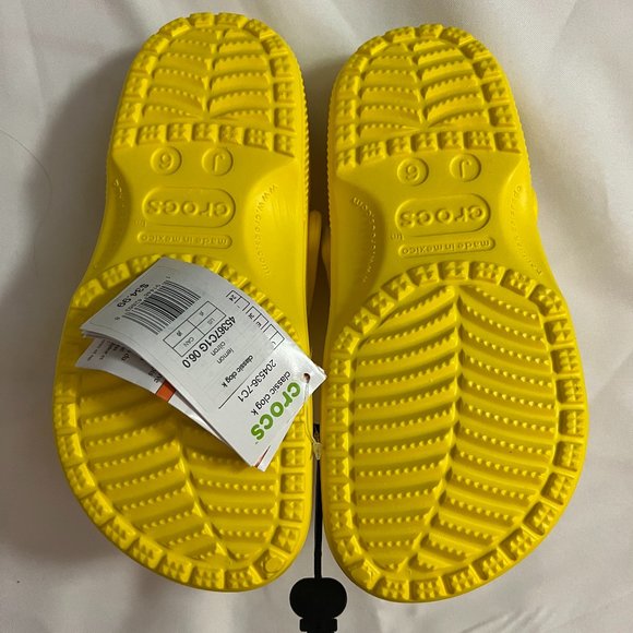 CROCS Shoes Crocs Classic Clog Size J6 Poshmark
